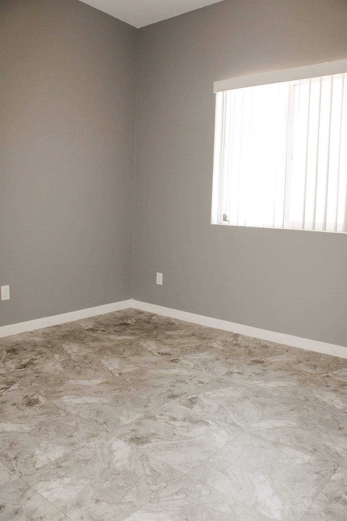 1381 Soledad Avenue - 1 photo 9