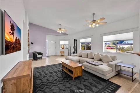 72440 Sun Valley Dr photo 4