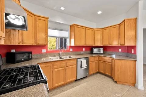72440 Sun Valley Dr photo 6