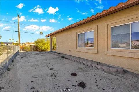 72440 Sun Valley Dr photo 14