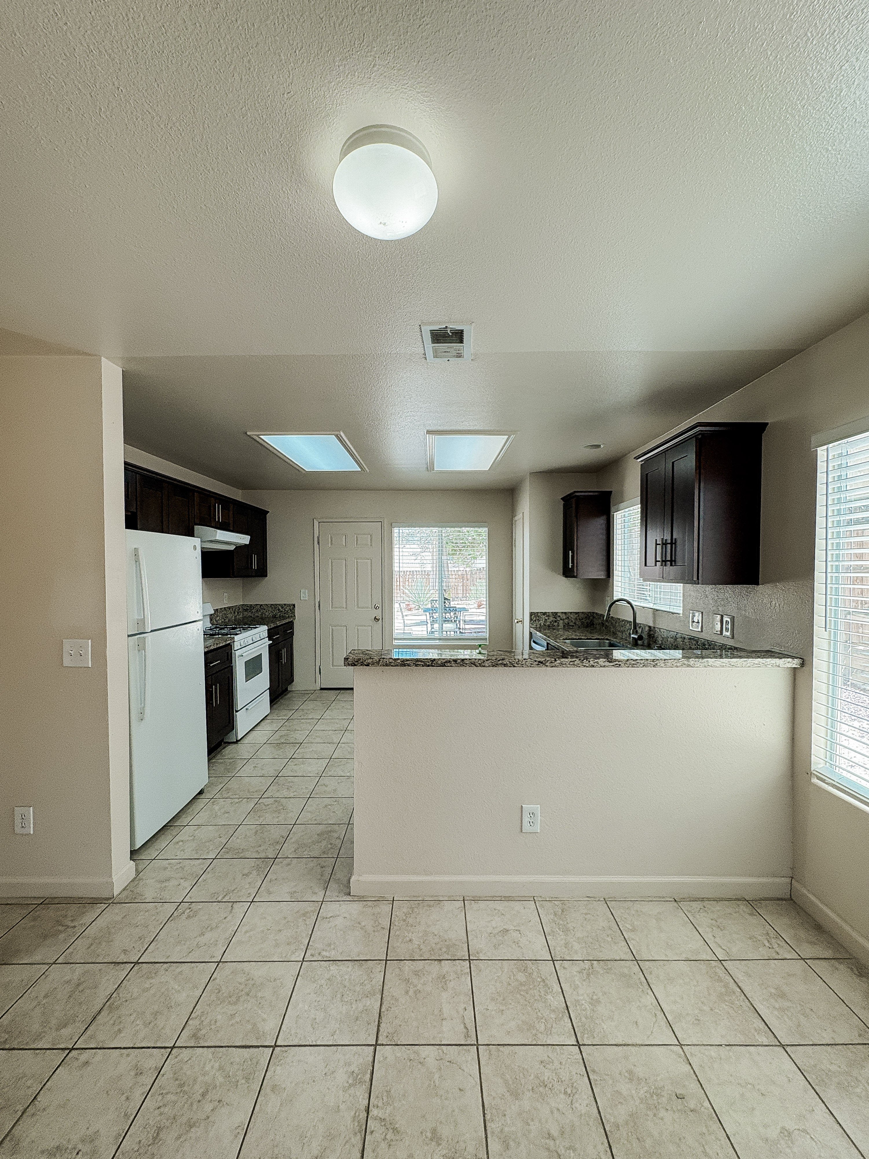 71531 Sunnyvale Drive photo 6